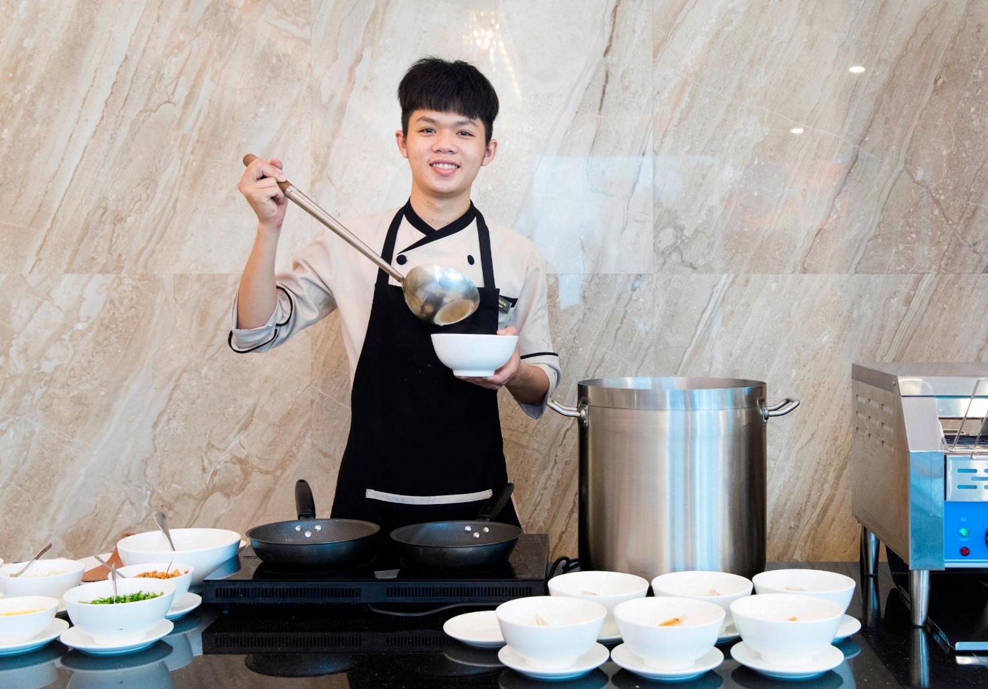 Harmony Halong Hotel Ha Long Bagian luar foto
