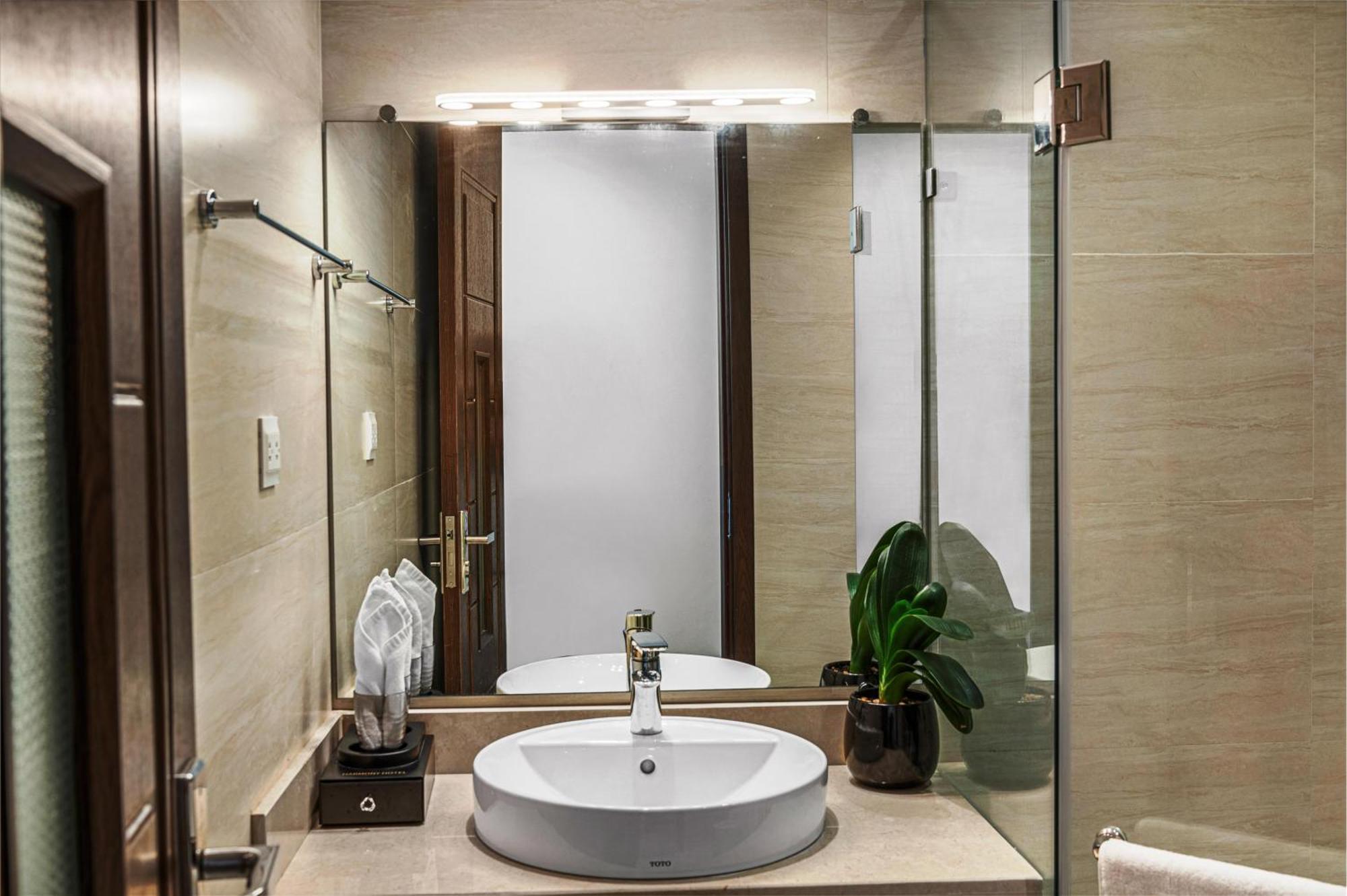 Harmony Halong Hotel Ha Long Bagian luar foto